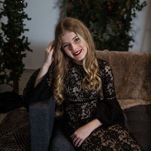 Meet your Posher, Emma